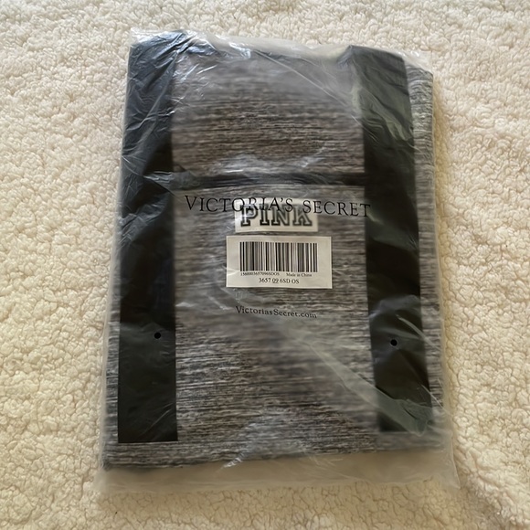 New PINK bags(BUNDLE) - Picture 3 of 9